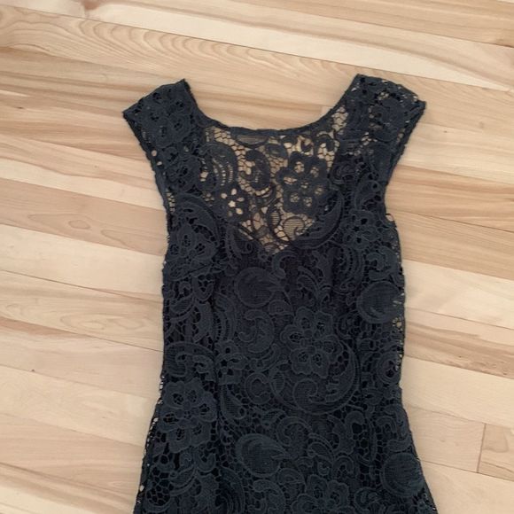 Lipsy Dress black lace x small great condition - Picture 2 of 5